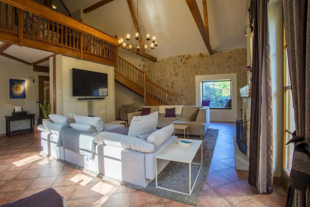 7 Bedroom Secluded Villa Close To Prague Říčany Esterno foto